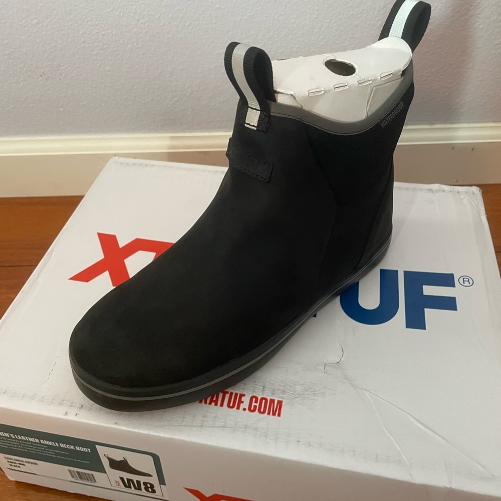 Womens xtratuf leather ankle deck boot black